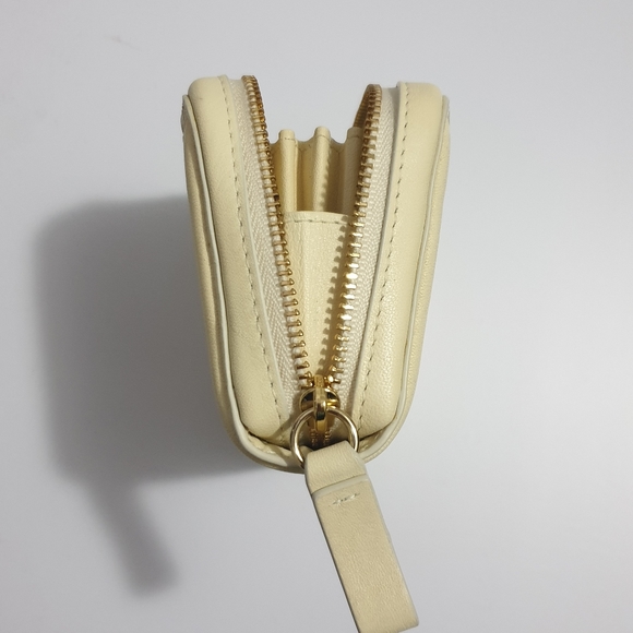 NEW Oroton cream ziparound coin purse. - Picture 8 of 11